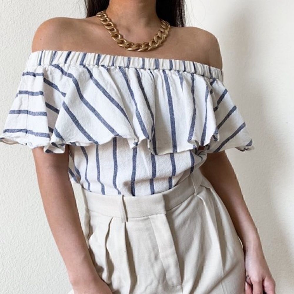 Topshop Top Womens size 2 off shoulder strips blouse Cotton Blend Coastal